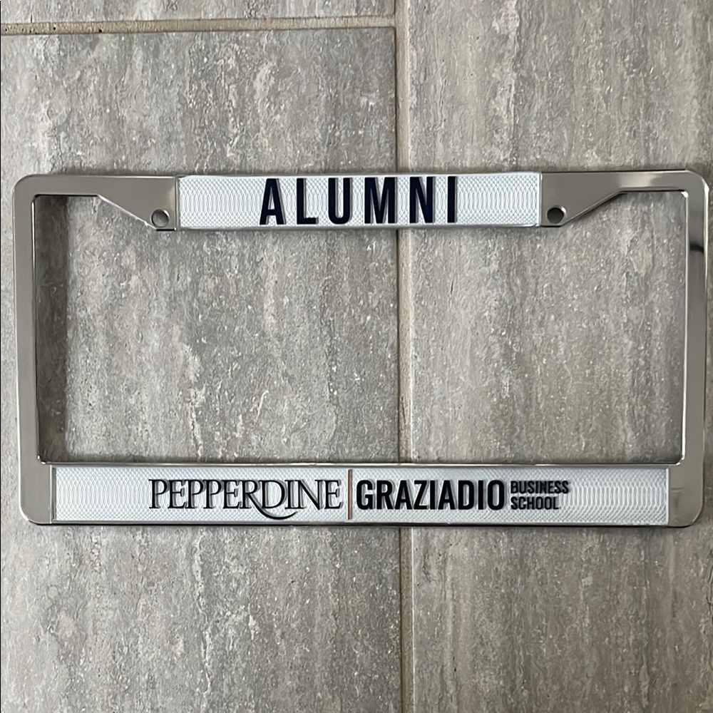 Alumni License Plate Frame - Silver (Brand New) 🌊